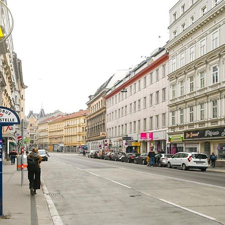 Modern Suite Naschmarkt Vienna Exterior photo