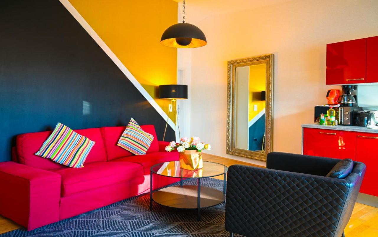 Modern Suite Naschmarkt Vienna Exterior photo