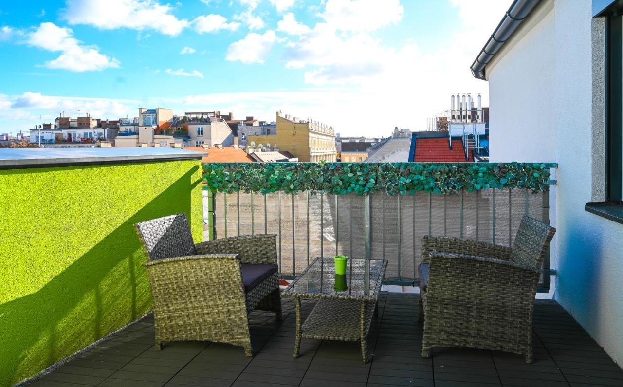 Modern Suite Naschmarkt Vienna Exterior photo