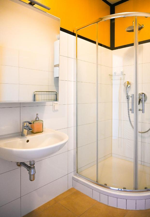 Modern Suite Naschmarkt Vienna Exterior photo