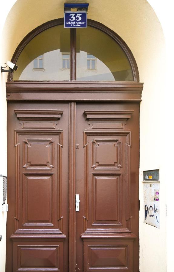 Modern Suite Naschmarkt Vienna Exterior photo